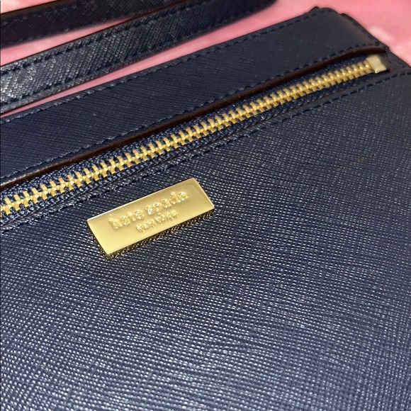 Kate Spade Navy Blue Classic Leather Wristlet Clutch NWOT - Picture 4 of 11